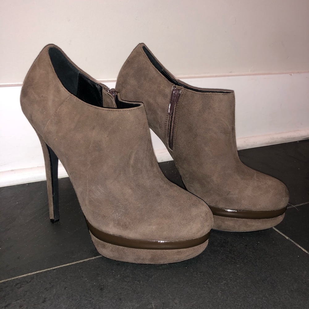 Kelsi Dagger Super High heel brown boots